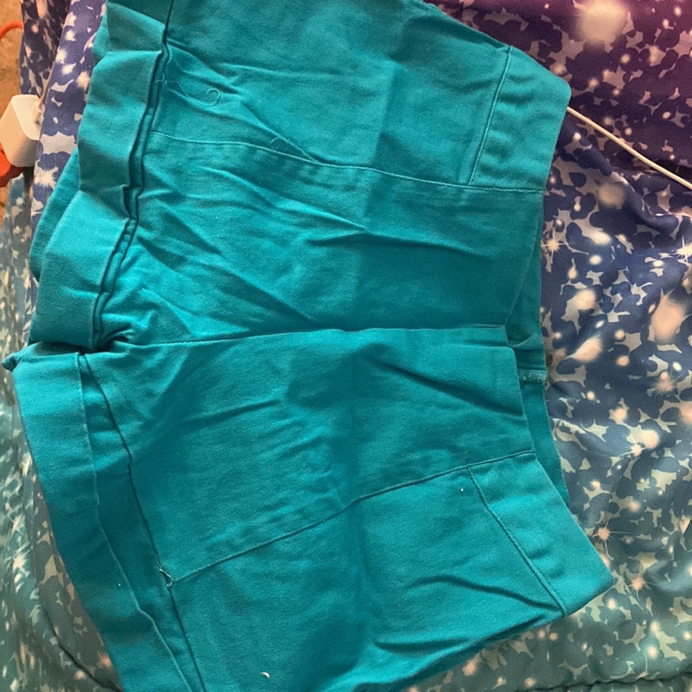 Turquoise shorts - Picture 2 of 2